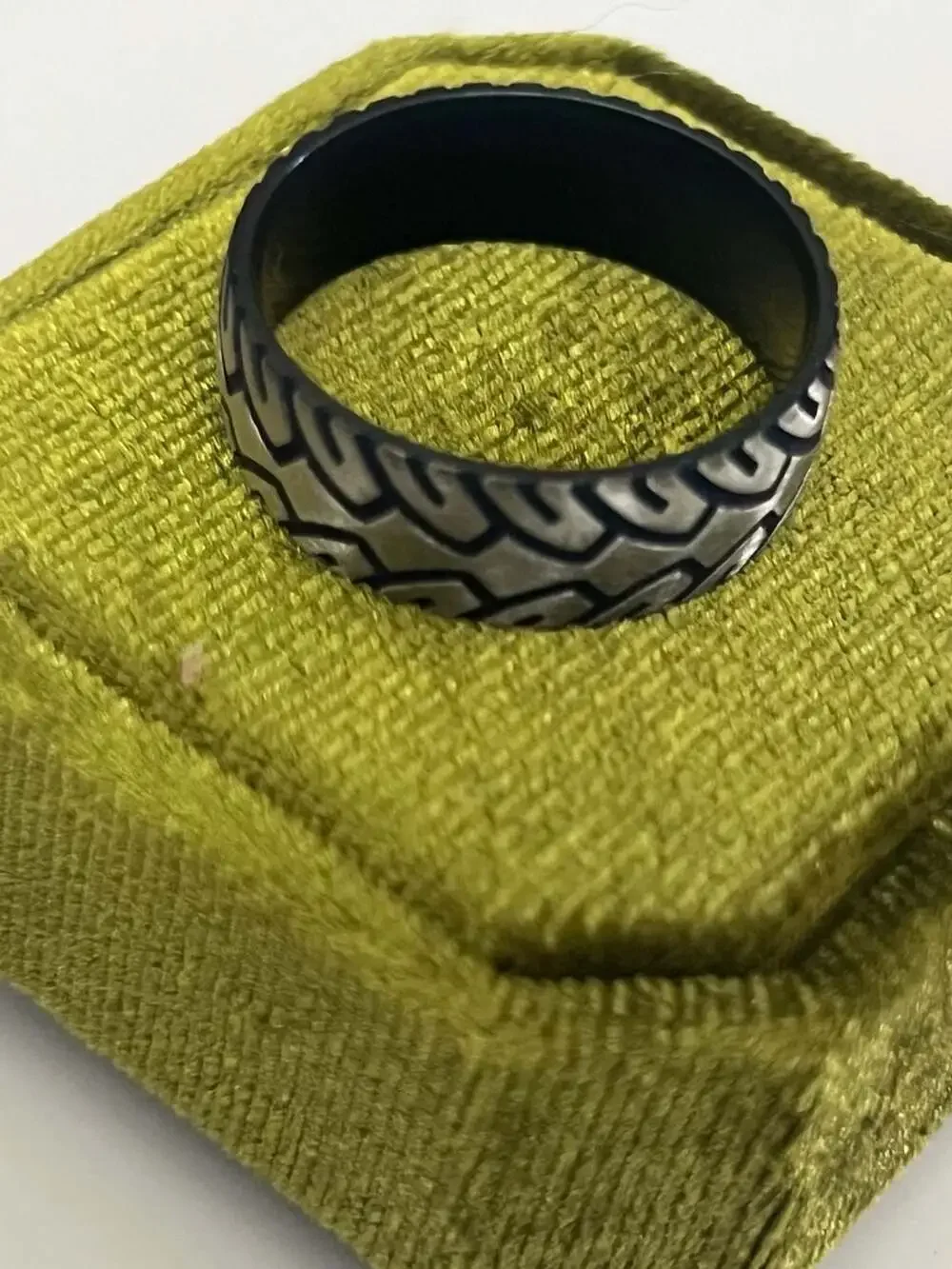 Stainless Steel Tire Tread Band Ring 8mm Band Size 12